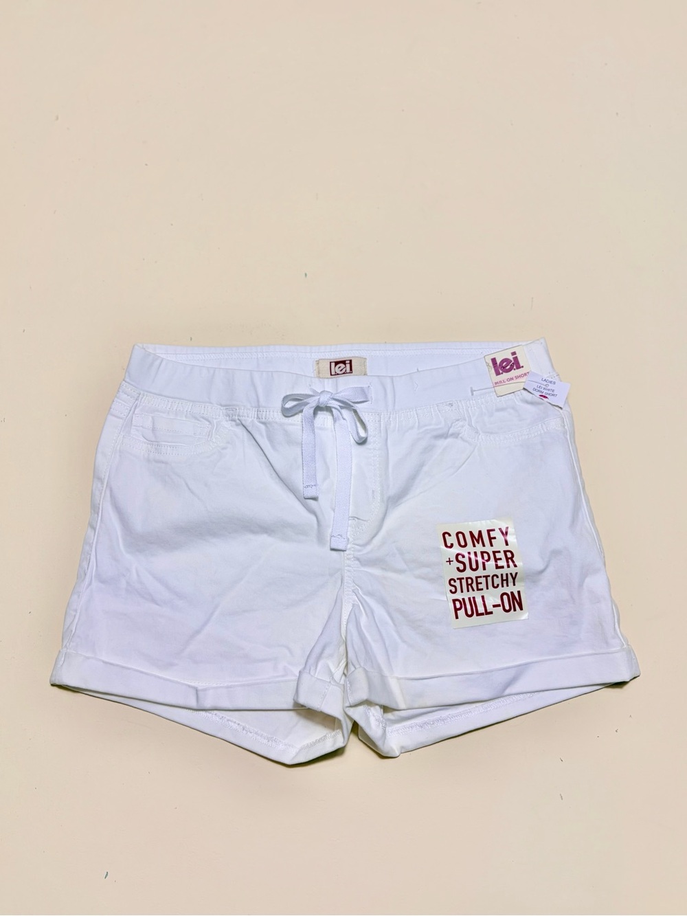 L.e.i Women’s Denim White Stretch Pull-On Cuffed Shorts Size M Preppy Classic